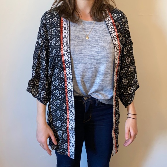 Short sleeve kimono/coverup one size - Picture 2 of 2